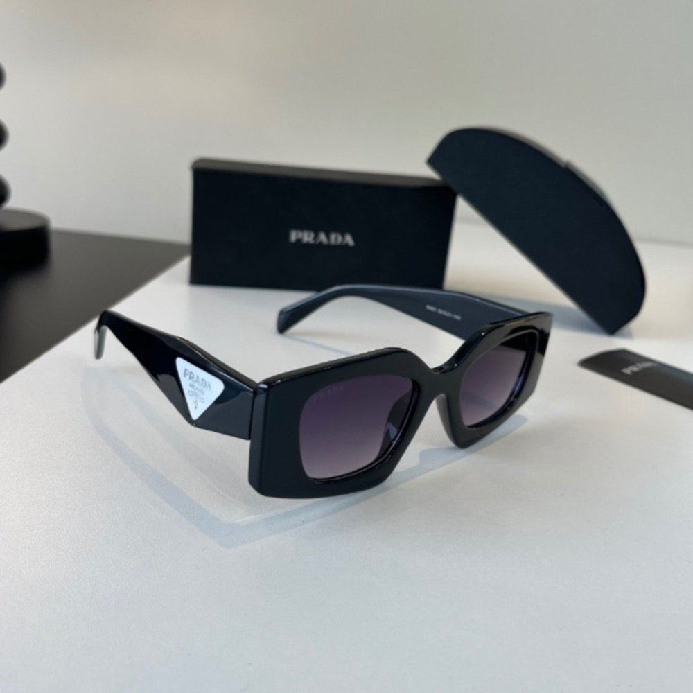 Prada Black Square-Frame Sunglasses with Gradient Lenses - Picture 7 of 9